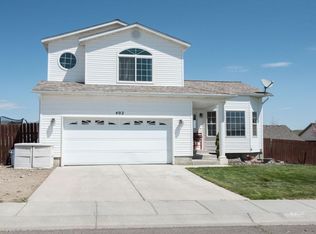 402 Rolling Hills Dr, Elko, NV 89801