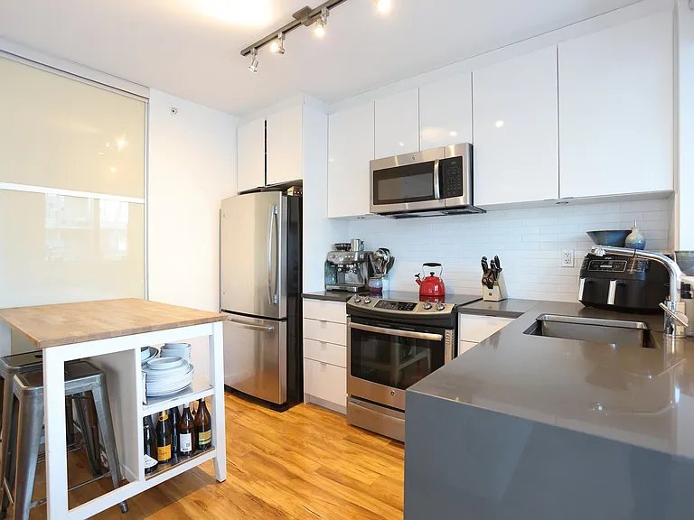 289 E 6th Ave #3XX — Photo 14