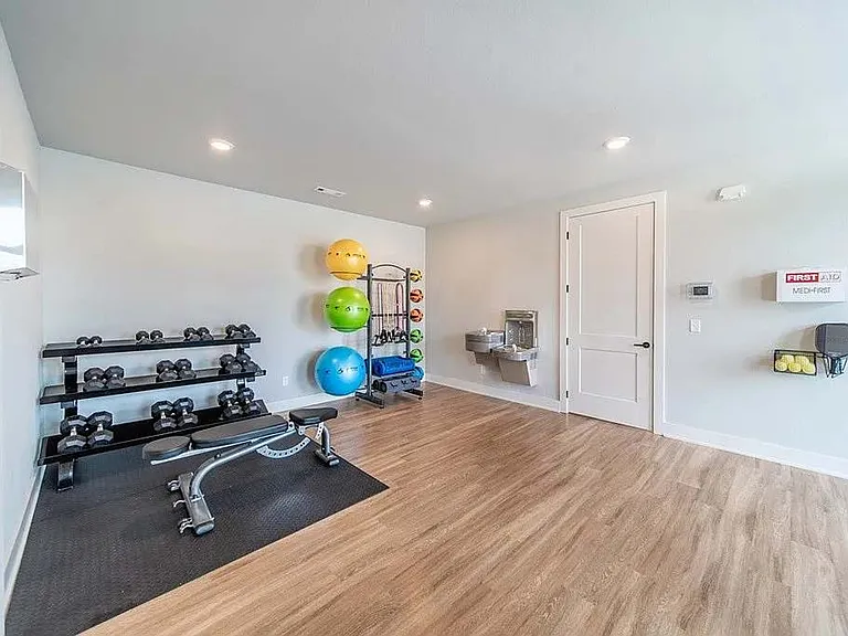 913 NE Heights Ln #ID1257064P — Photo 27