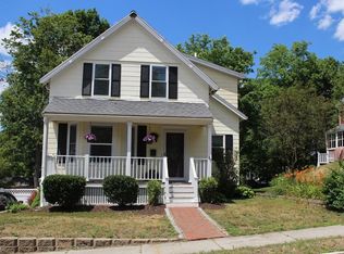 27 Mineral St, Reading, MA 01867