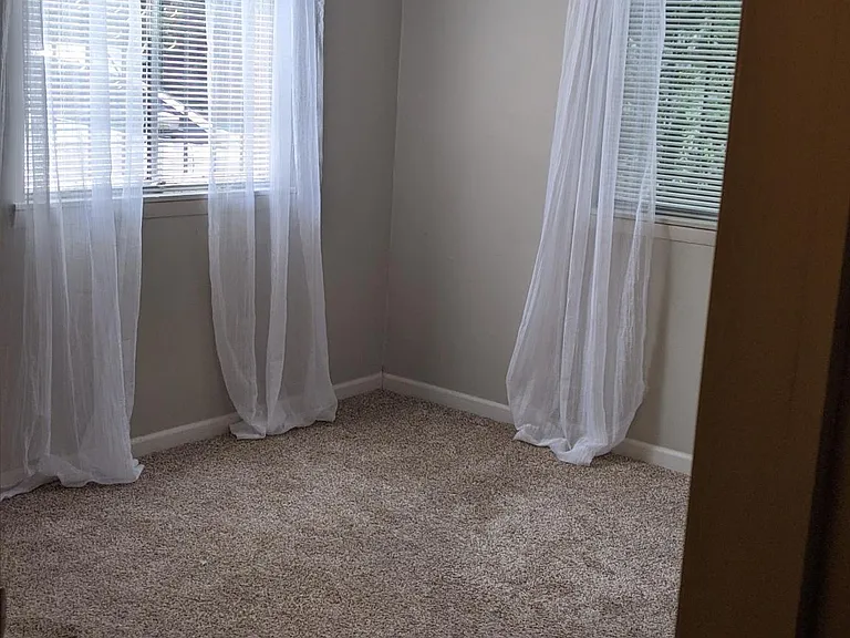 1101 Wade Ave #A — Photo 6