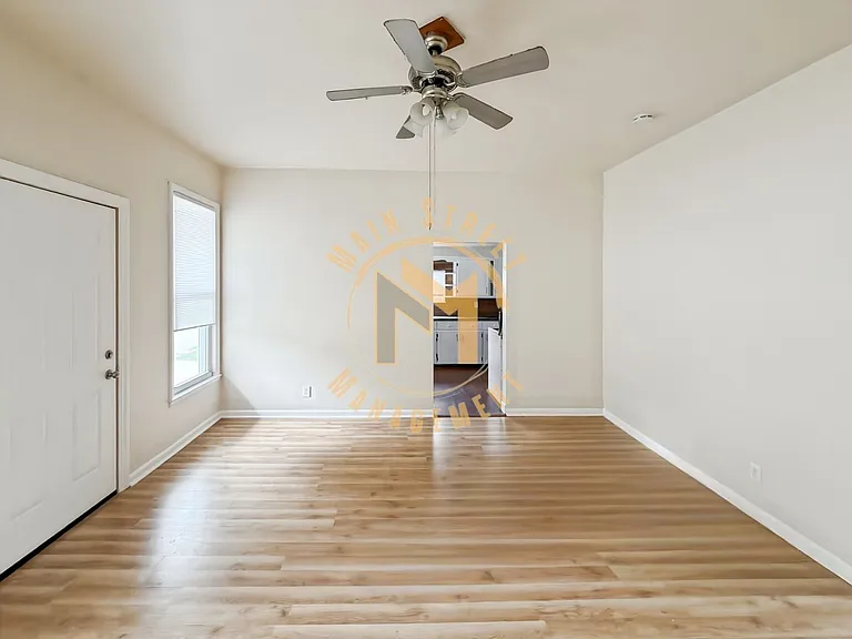 700 Merritt Ave — Photo 7
