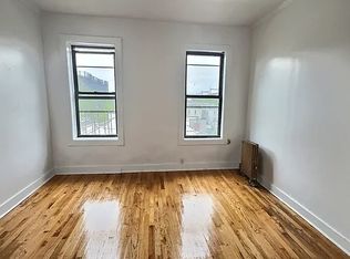 19-06 Ditmars Blvd #4A, Astoria, NY 11105