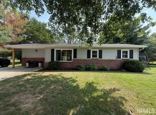 1627 S Meridian Rd, Mitchell, IN 47446