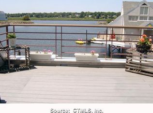 321 Popes Island Rd #321, Milford, CT 06461