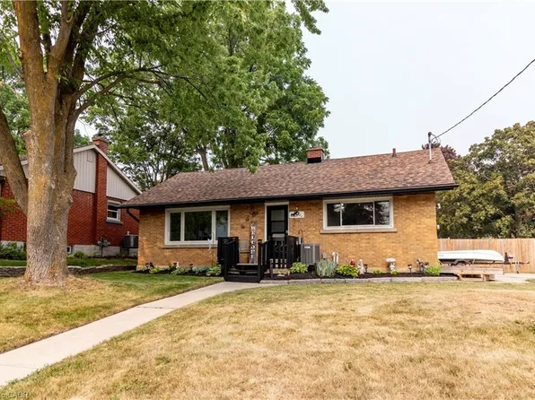 124 Dover St, Waterloo, ON N2J 1Z6
