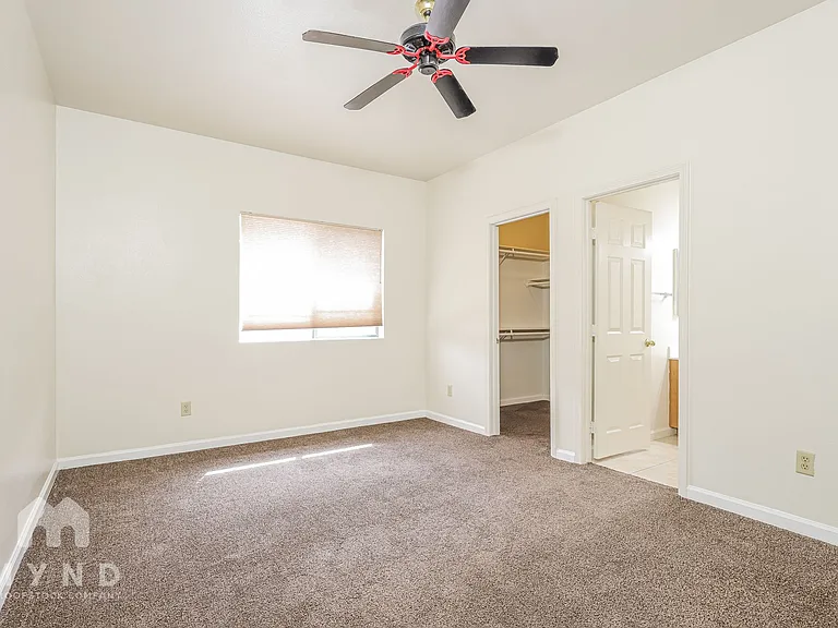 900 S Meadows Pkwy #822 — Photo 12