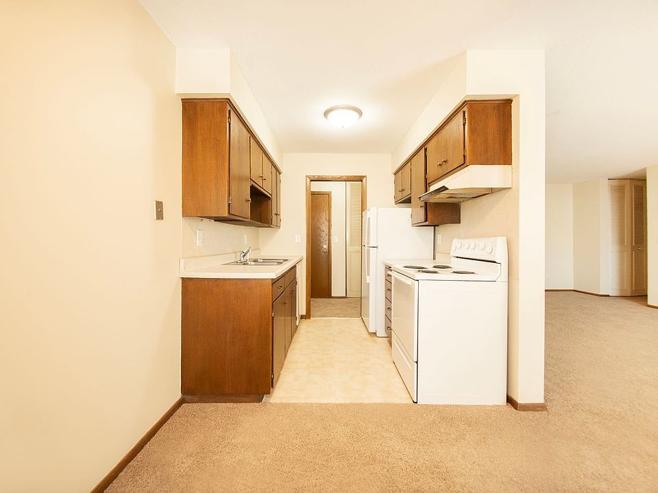 1st image of 101 Glenbrook Rd N APT 12