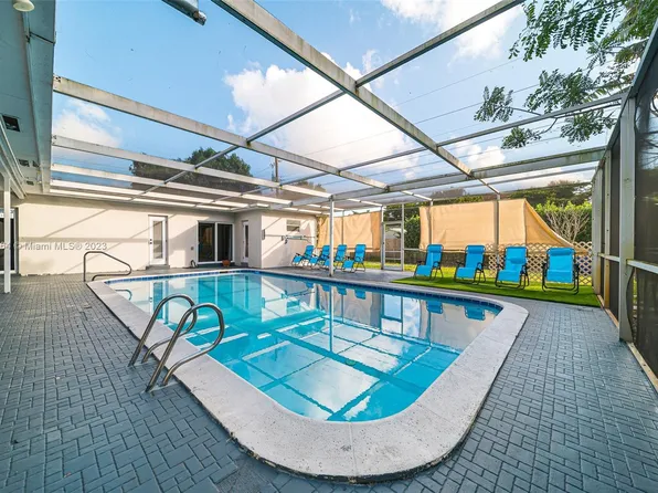 5224 Adams St, Hollywood, FL 33021