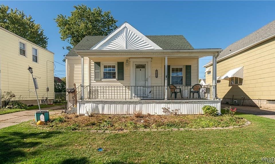 1st image of 102 Francis Ave
