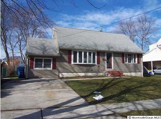 23 Darwin Rd, Old Bridge, NJ 08857