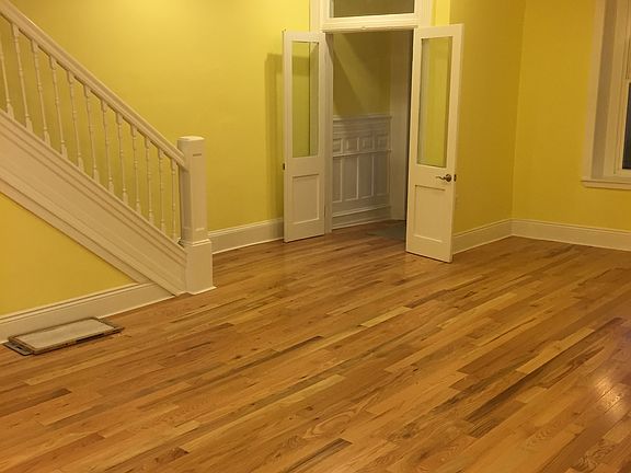 4th image of 225 W Mount Pleasant Ave