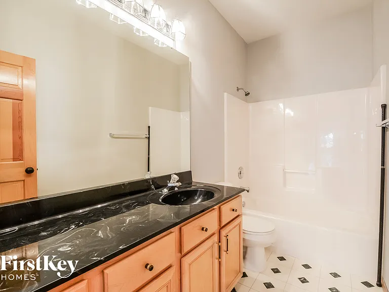 12 Fox Bluff Ct — Photo 11