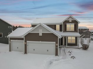 1442 Pebble Beach Dr, Woodbury, MN 55129