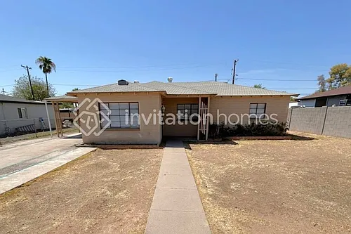 1649 E 1st St Photo 1