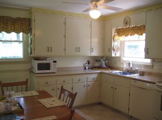 53 Berkeley Ave, New London, CT 06320
