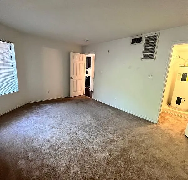 9817 Walnut St #210 — Photo 57