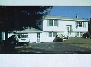 12 Orchard St, Selkirk, NY 12158