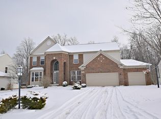 289 Wilmington Dr, Broadview Heights, OH
