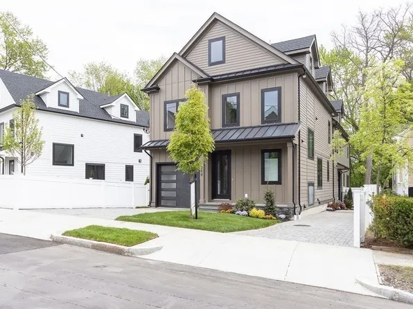 354 Linwood Ave #1, Newtonville, MA 02460