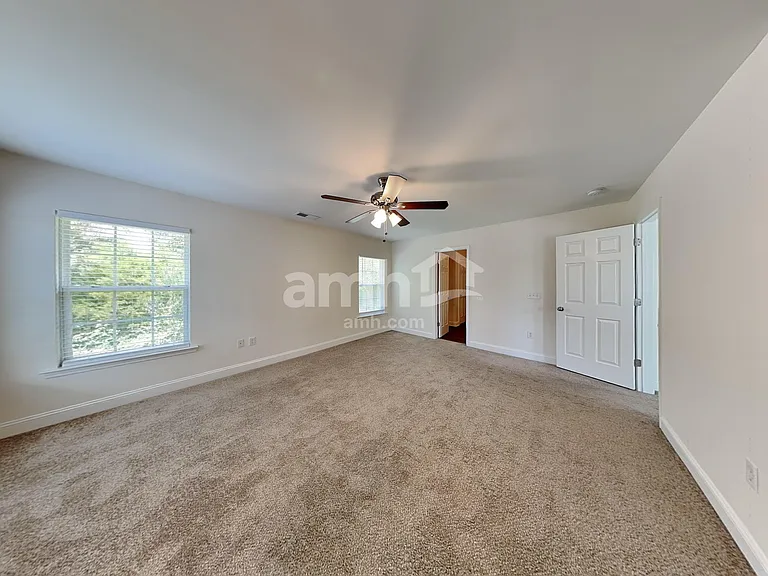 411 Waterlemon Way — Photo 11
