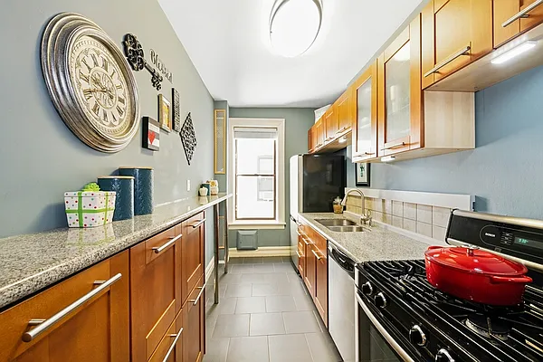 Sold by Keller Williams Realty Empire | media 6