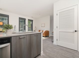 21 N Peoria St #409S, Chicago, IL 60607