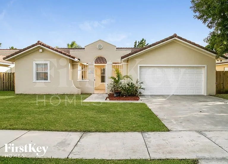 14842 SW 171st Ter — Photo 2