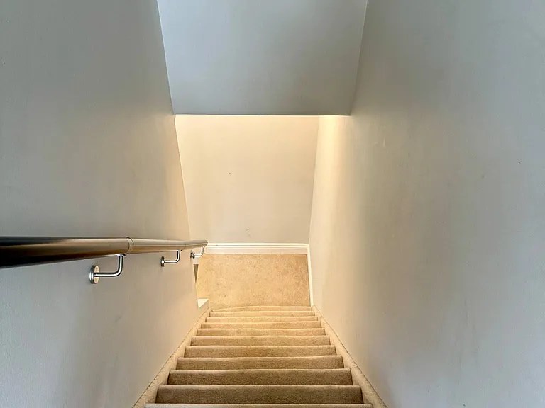 60 Walter St — Photo 10