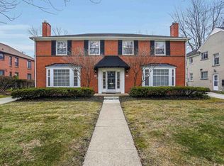858 Trombley Rd, Grosse Pointe, MI 48230
