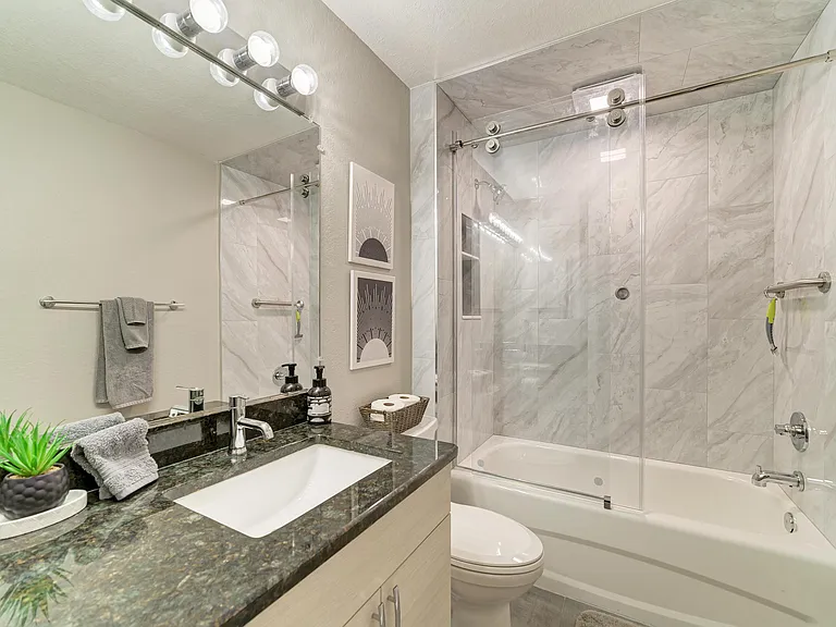 7405 Vista Way #105 — Photo 11