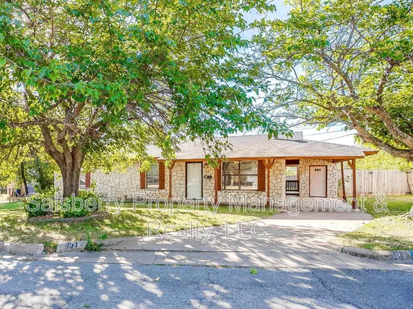 1113 Gifford Dr, Granbury, TX 76048