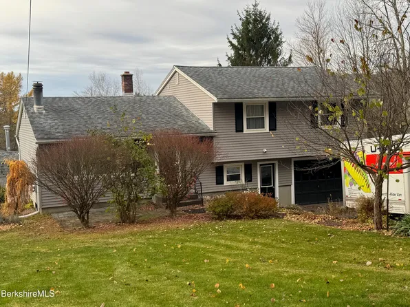 15 Olsen Rd, Lanesboro, MA 01237