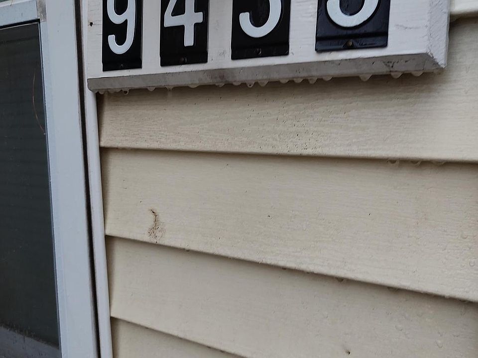 2nd image of 9433 Merryrest Rd