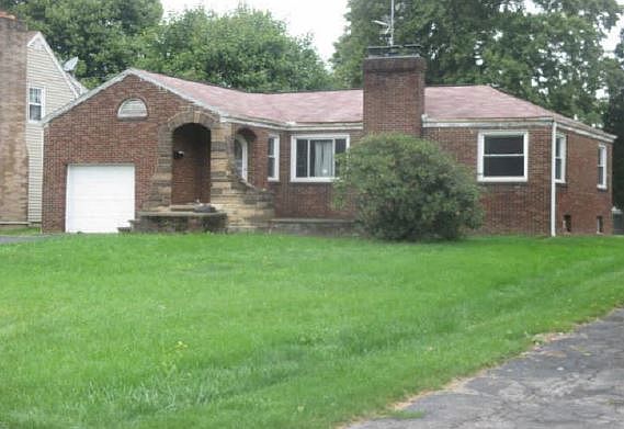 2nd image of 430 Colonial Dr