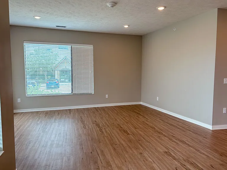 Level at Village Gardens — Photo 106