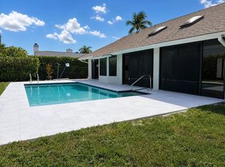 2537 Kings Lake Blvd, Naples, FL 34112