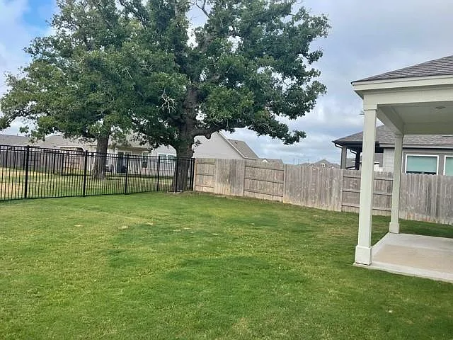 127 Patrick Herndon Dr — Photo 17