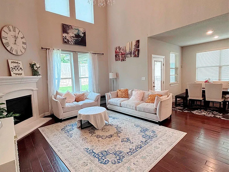 5408 La Canada Way — Photo 8