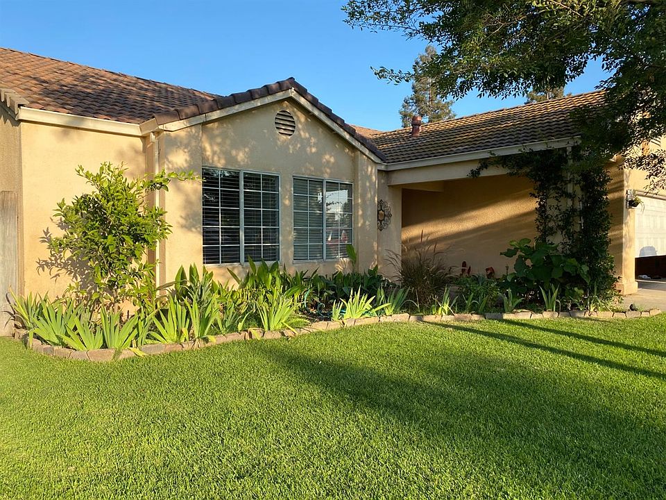 2nd image of 1104 Skyway Ct