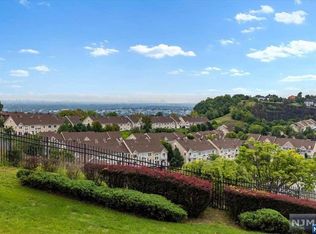 81 Magnolia Way, North Haledon, NJ 07508