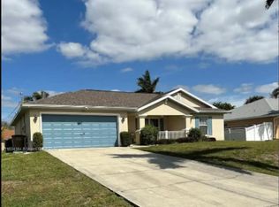 633 SW 11th Ter, Cape Coral, FL 33991