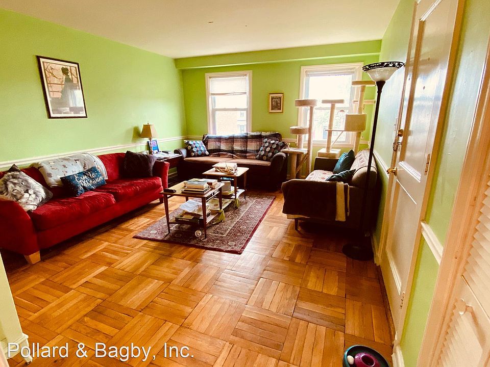 1st image of 2604 Kensington Ave APT 3
