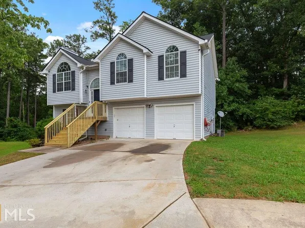 2840 Two Lake Cir, Atlanta, GA 30349
