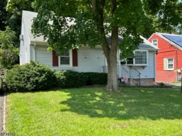 49 Garrison Ave, Hasbrouck Heights Boro, NJ 07604