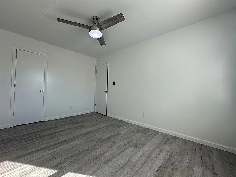 320 Myrtlewood Cir — Photo 15