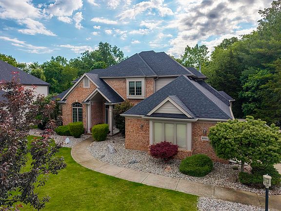 3rd image of 6221 Beaver Creek Ct