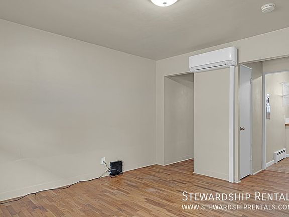 5th image of 942 E 18th Ave APT 3