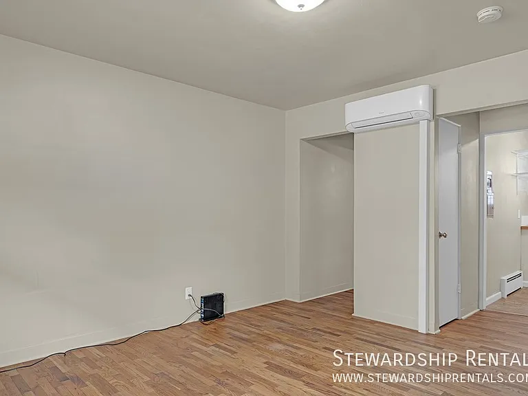 942 E 18th Ave #3 — Photo 5