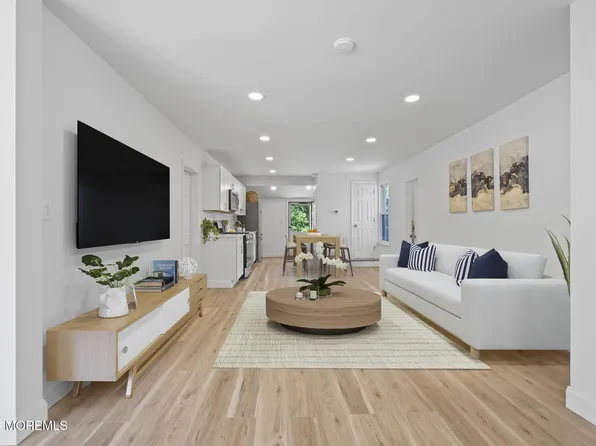 310 East Road, Belford, NJ 07718